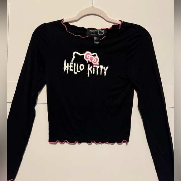 Forever 21 Hello Kitty Long Sleeve - Picture 2 of 3